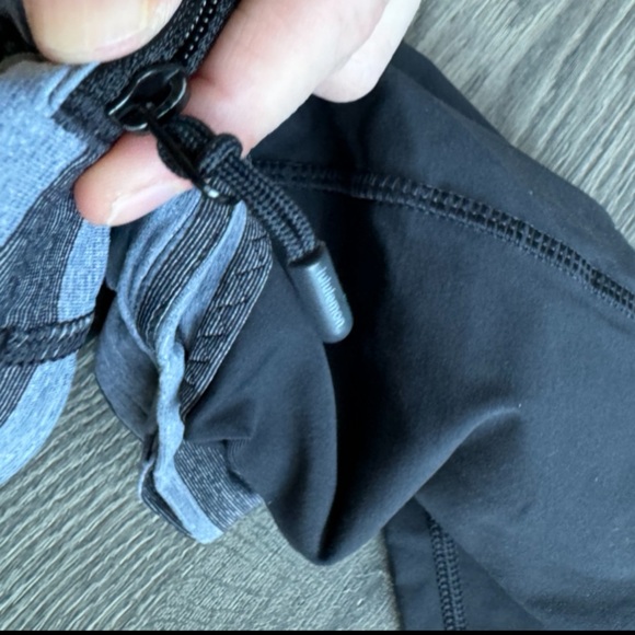 Lululemon Pace Rival Crop Full on Luxtreme 21" Size 6 - Picture 3 of 7